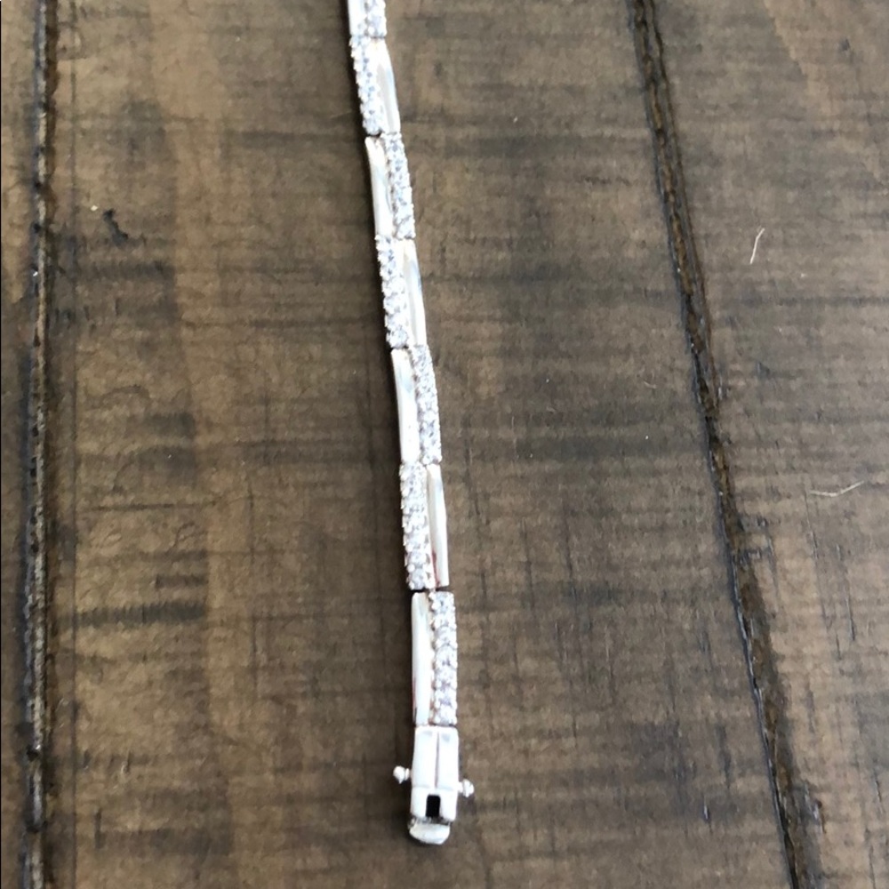 Avon bracelet - Picture 4 of 7